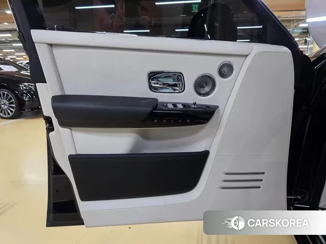 Rolls-Royce Phantom id 3612572 из Кореи 19