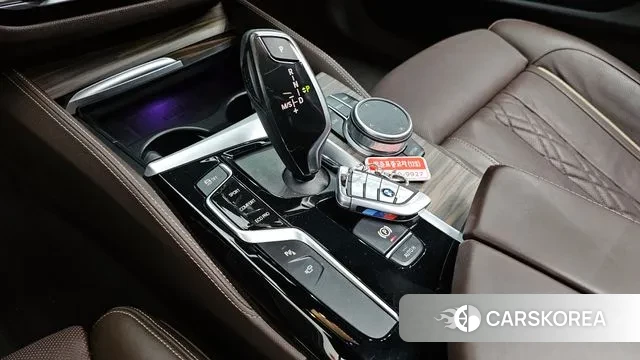 BMW 5 Series (G30) id 3444361 из Кореи 19