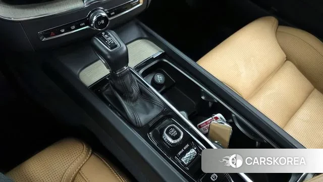 Volvo XC60 second Generation id 3220942 из Кореи 19