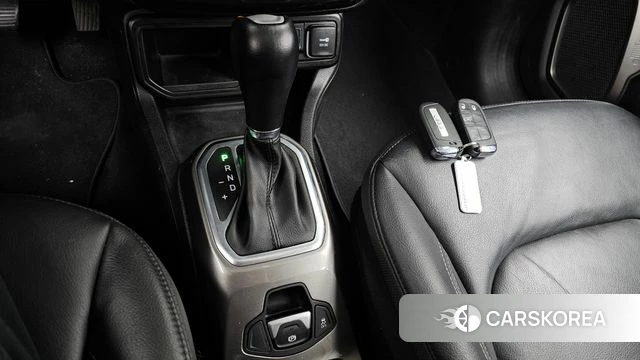 Jeep Renegade id 4180262 из Кореи 19