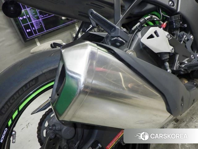 Проданный Kawasaki ZX-10R NINJA ABS id 4192750 из Японии, фото 33