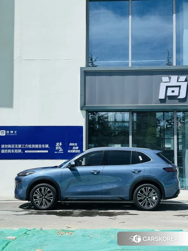 Geely Galaxy Galaxy Starship 7 EM-i id 3890867 из Китая 12