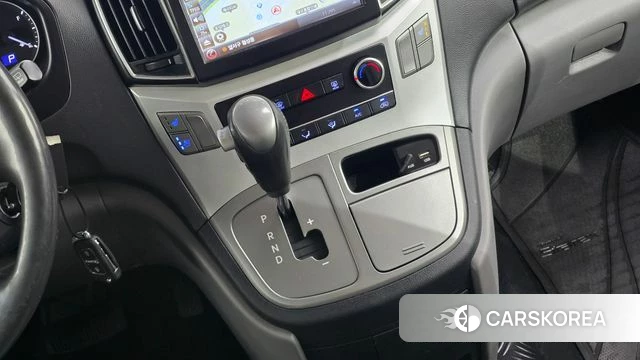 Hyundai The New Grand Starex id 4638308 из Кореи 19