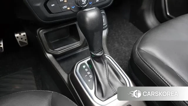 Jeep Renegade id 2985469 из Кореи 19