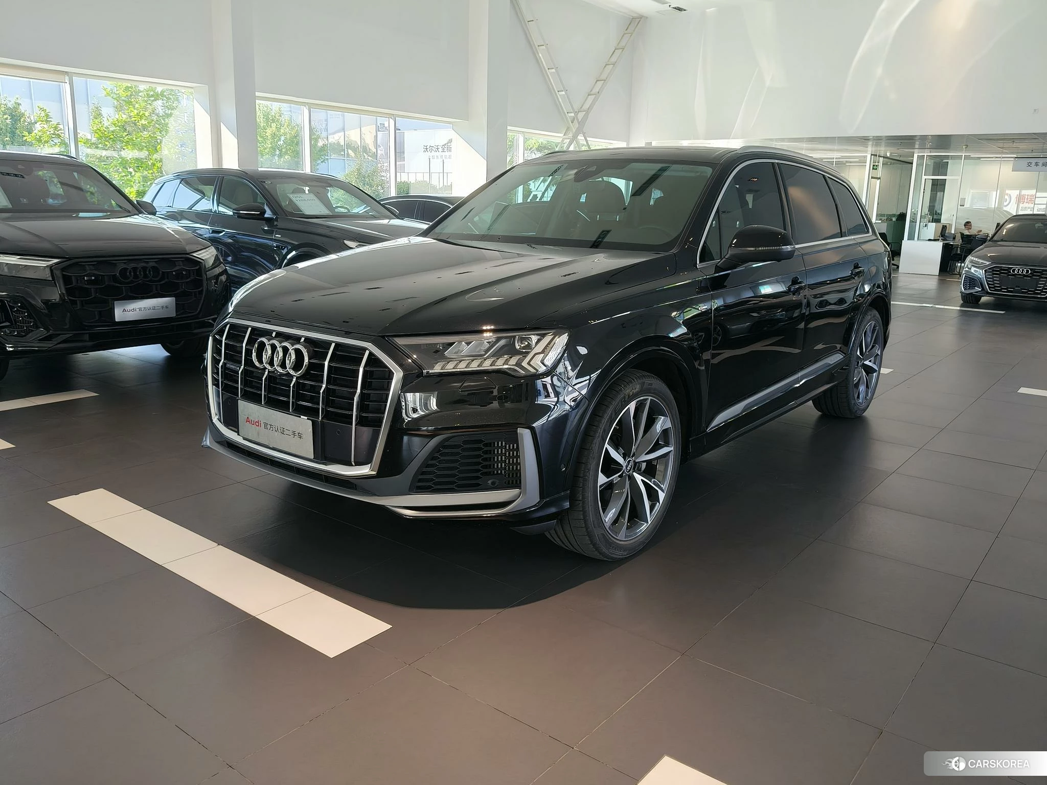 Audi Q7 id 4504861 из Китая 16