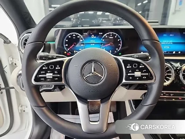 Mercedes-Benz A-Class W177 id 3643651 из Кореи 18