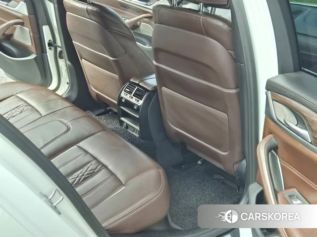 BMW 5 Series (G30) id 4637343 из Кореи 19