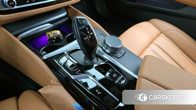 BMW 5 Series (G30) id 3865166 из Кореи 19