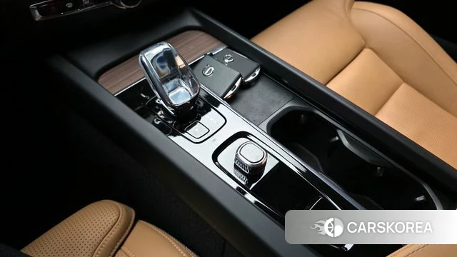 Volvo XC60 second Generation id 4280837 из Кореи 33