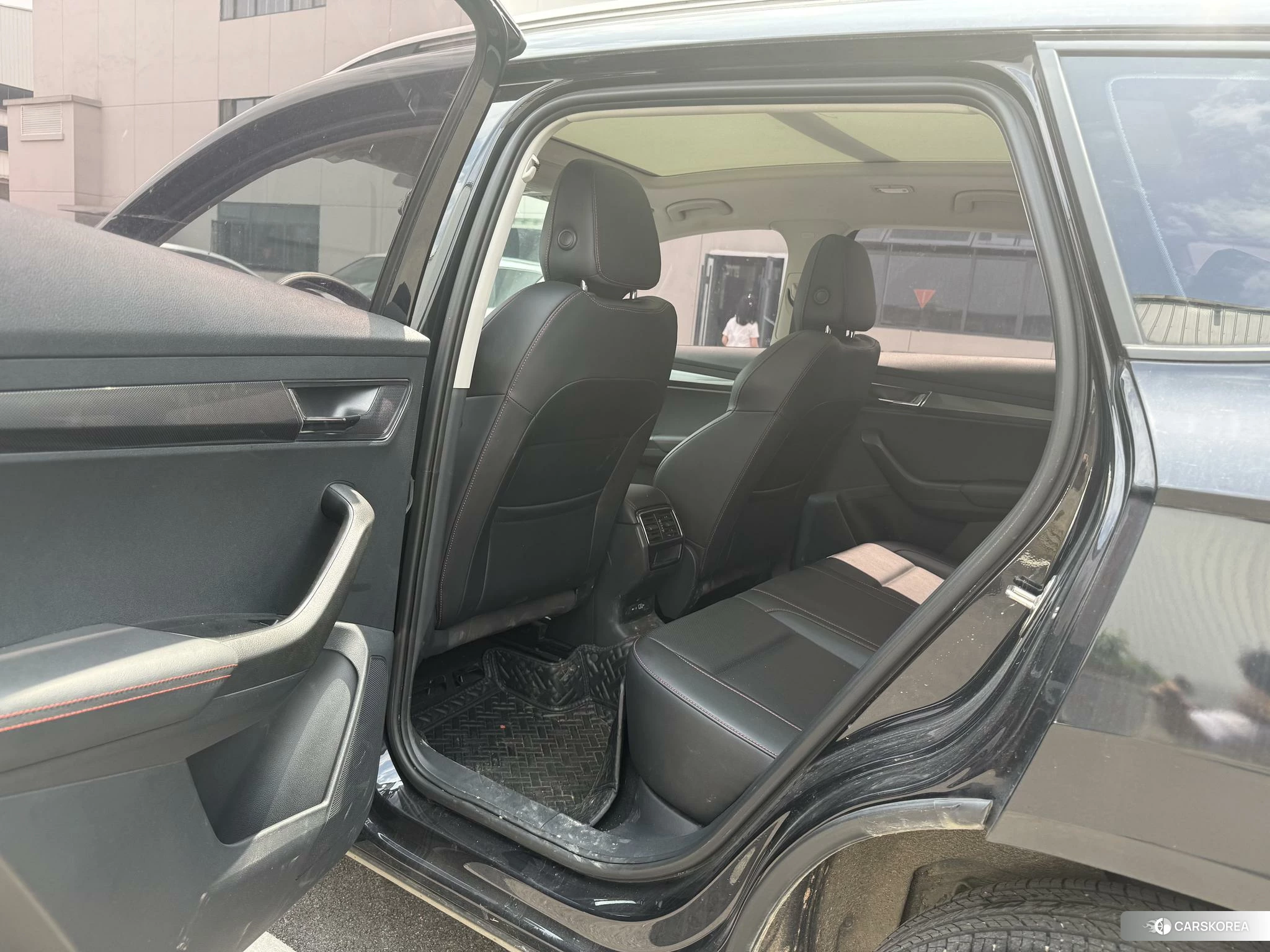Skoda Krok id 4461274 из Китая 10