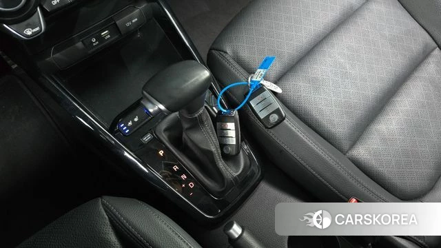 Kia Stonic id 3867073 из Кореи 19