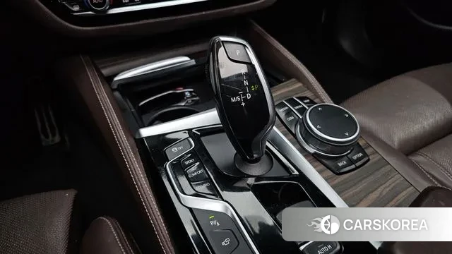 BMW 5 Series (G30) id 3505538 из Кореи 19