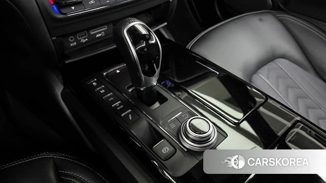 Maserati Ghibli id 3942786 из Кореи 19