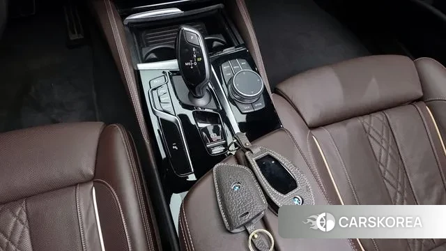 BMW 5 Series (G30) id 3726967 из Кореи 19