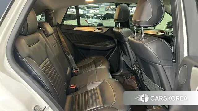 Mercedes-Benz GLE - Class W166 id 3014037 из Кореи 19