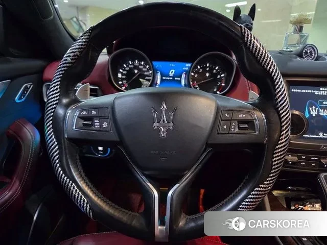 Maserati Levante id 3188558 из Кореи 19