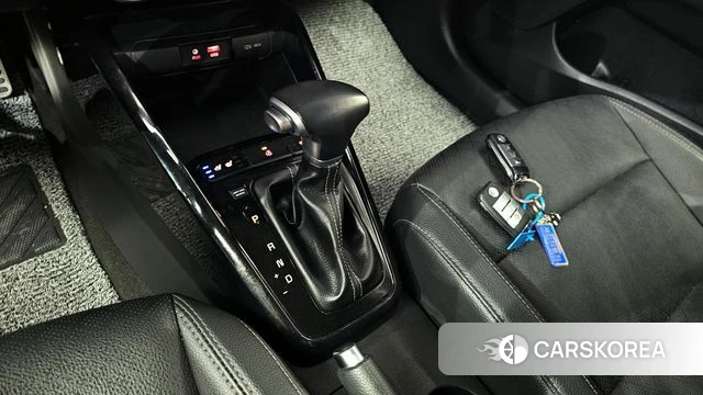 Kia Stonic id 3880012 из Кореи 19