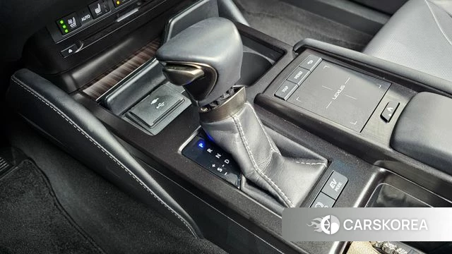 Lexus ES300h 7th generation id 3954506 из Кореи 19