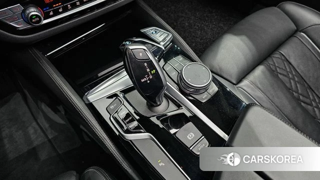 BMW 5 Series (G30) id 4477060 из Кореи 19