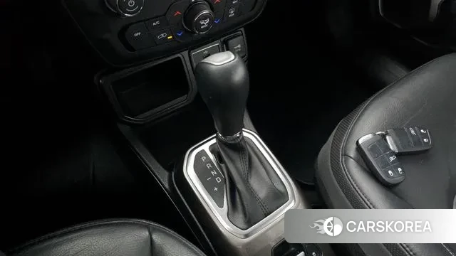 Jeep Renegade id 3651501 из Кореи 19