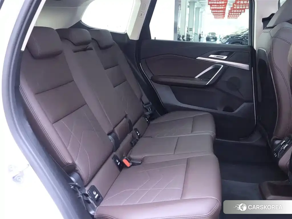 BMW X1 id 4617051 из Китая 24