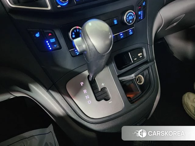 Hyundai The New Grand Starex id 4626275 из Кореи 19