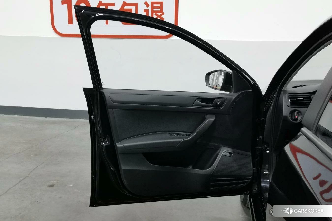 Volkswagen Santana id 4487444 из Китая 23