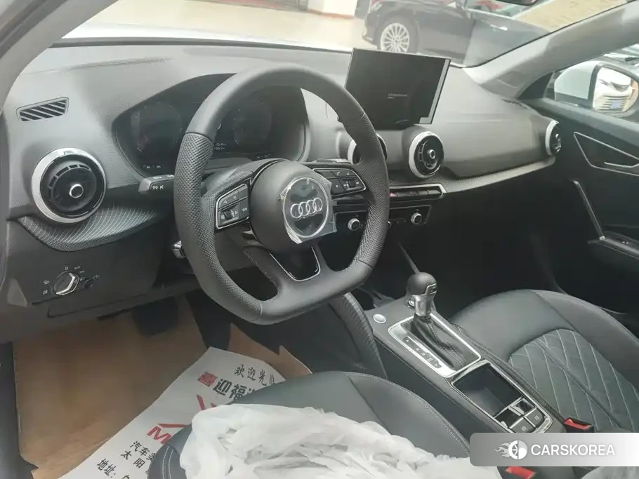 Audi Q2L id 4654582 из Китая 15