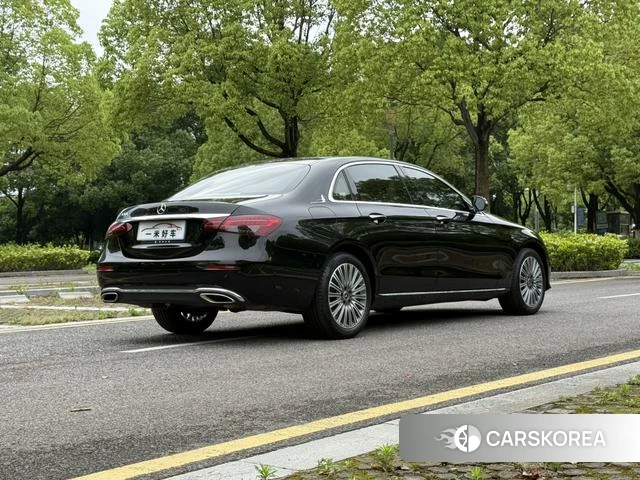 Mercedes-Benz E-class id 4348633 из Китая 17