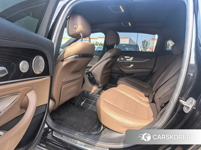 Mercedes-Benz E-class id 4298261 из Китая 9