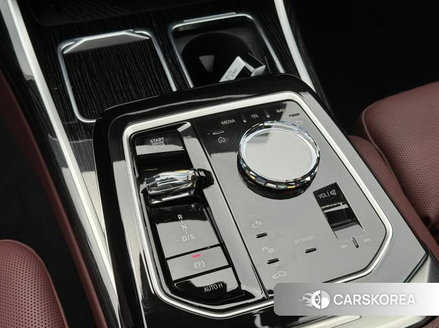 BMW 7 Series (G70) id 4194046 из Кореи 19