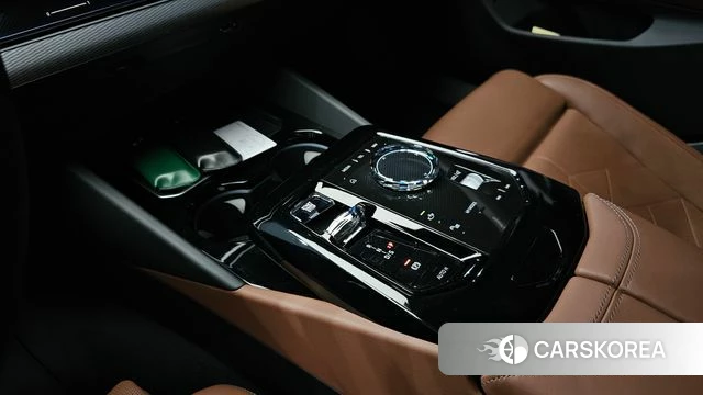 BMW 5 Series (G60) id 4480628 из Кореи 30