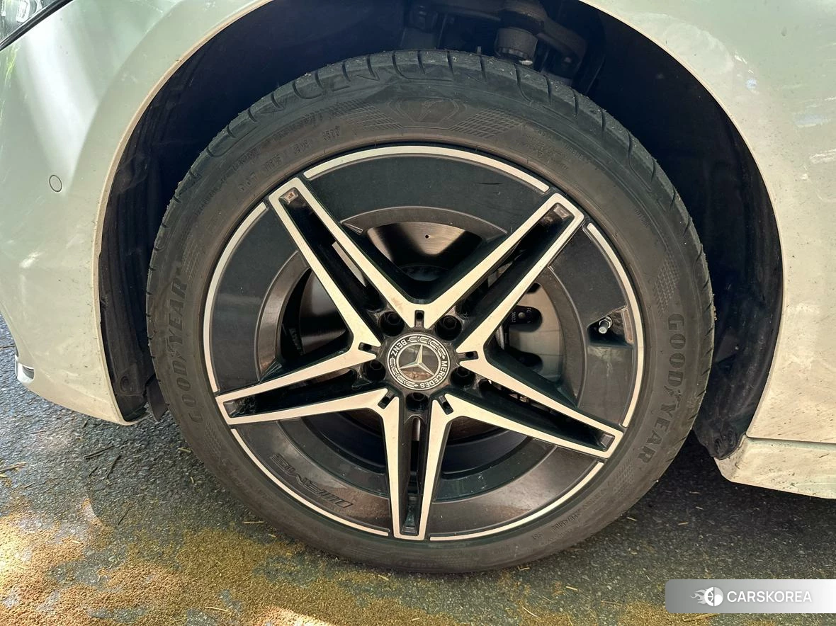 Mercedes-Benz Class C id 4440789 из Китая 22