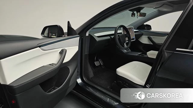 Tesla Model Y id 4279594 из Кореи 34
