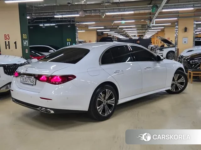 Mercedes-Benz E-Class W214 id 3757910 из Кореи 19