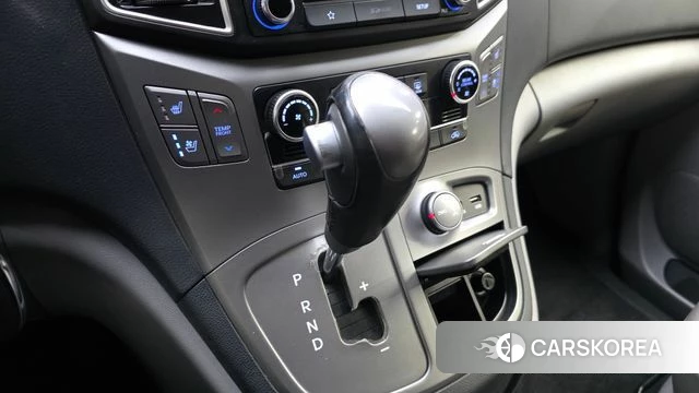 Hyundai The New Grand Starex id 4197251 из Кореи 31