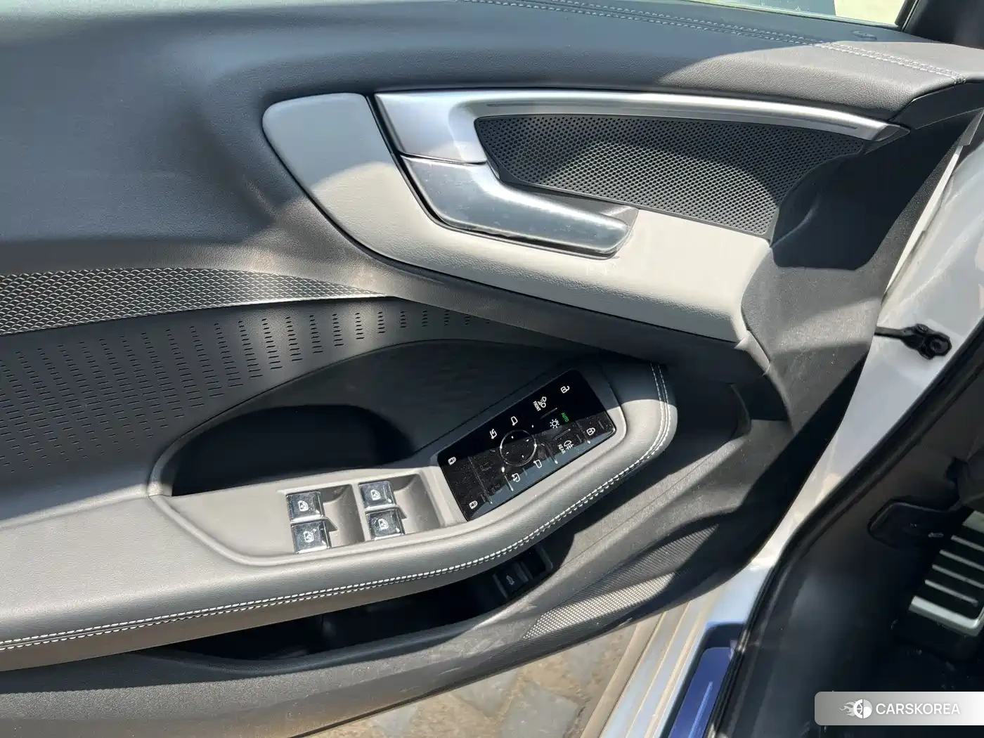 Audi A5L id 4680539 из Китая 13
