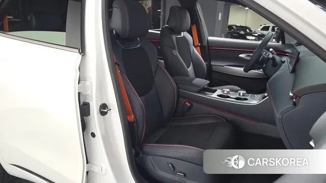 Genesis GV70 id 3410165 из Кореи 19