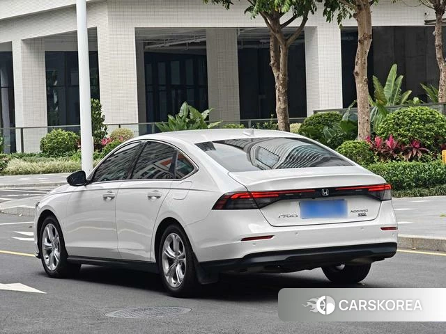 Honda Accord id 4301117 из Китая 10