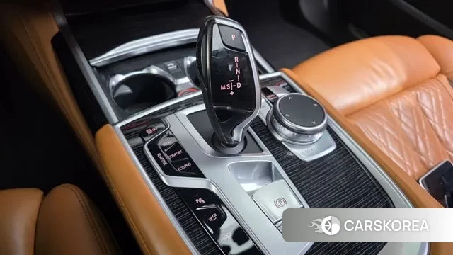 BMW 7 Series (G11) id 3598153 из Кореи 19