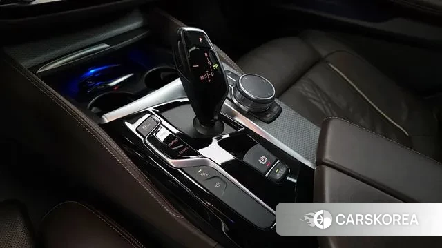 BMW 5 Series (G30) id 3598696 из Кореи 19