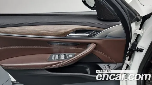 BMW 5 Series (G30) id 2709109 из Кореи 19