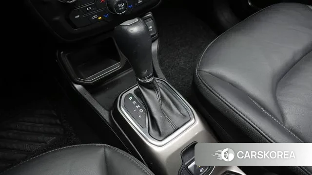 Jeep Renegade id 3291703 из Кореи 19