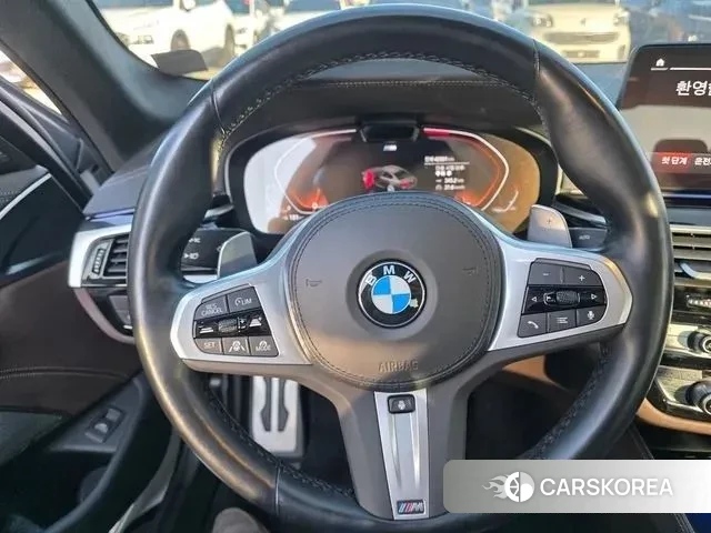 BMW 5 Series (G30) id 3591360 из Кореи 19