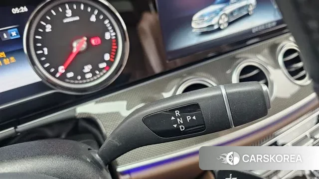 Mercedes-Benz E-Class W213 id 3608112 из Кореи 19