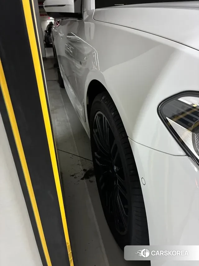 BMW 5 Series (G30) id 3098197 из Кореи 9