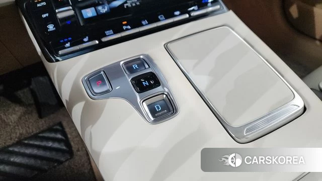 Hyundai The New Grandeur IG id 4338920 из Кореи 38