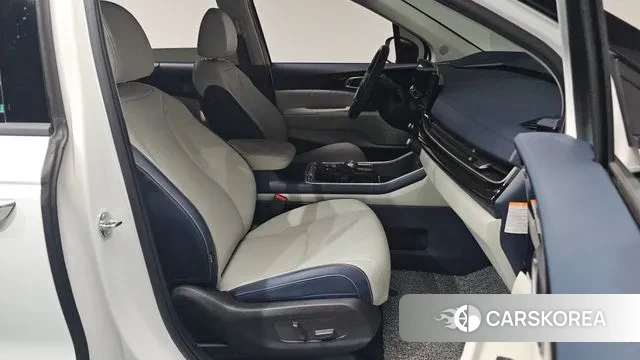 Kia The New Carnival 4th Generation id 3757740 из Кореи 19