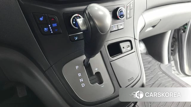 Hyundai The New Grand Starex id 4179732 из Кореи 19