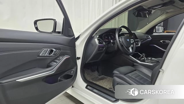BMW 3 Series (G20) id 4641248 из Кореи 31